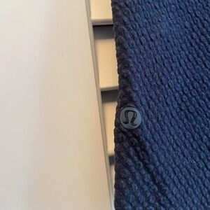men’s dark blue / “classic navy” LULULEMON at ease short [M]